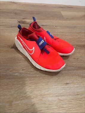 Nike Flex Runner 2 Red Coral Athletic Running Shoes Sz 7